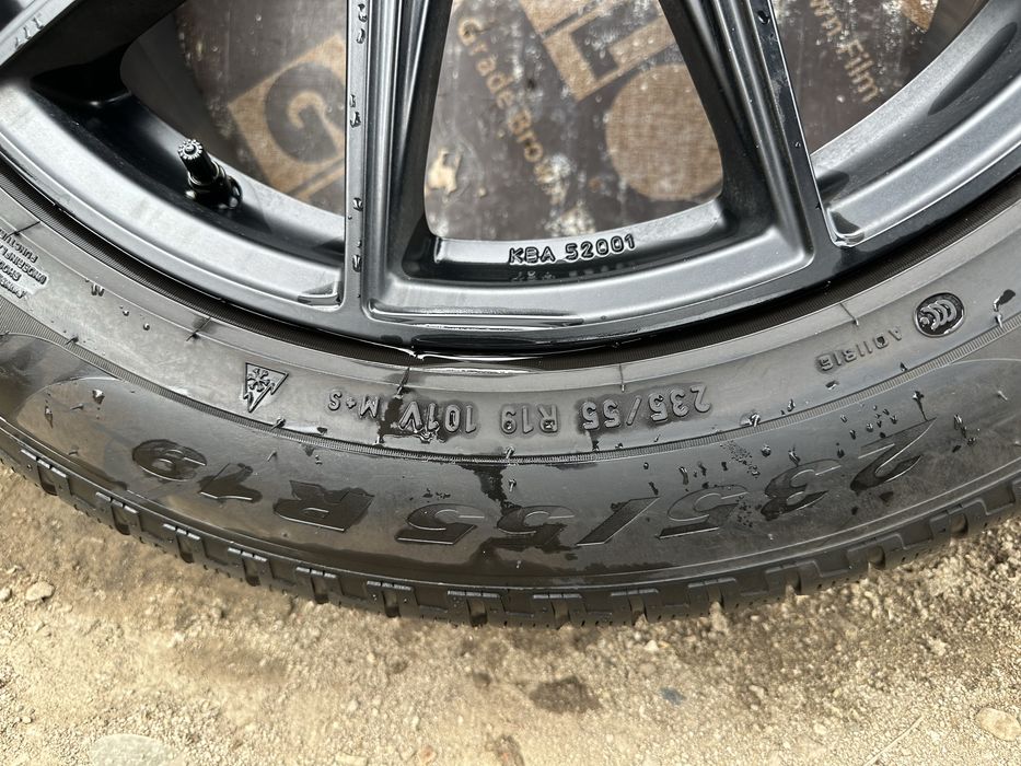 Джанти с зимни гуми 245/40/19