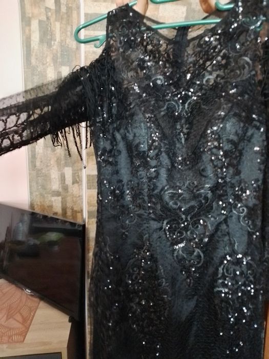Дамски рокли в сиво и черно