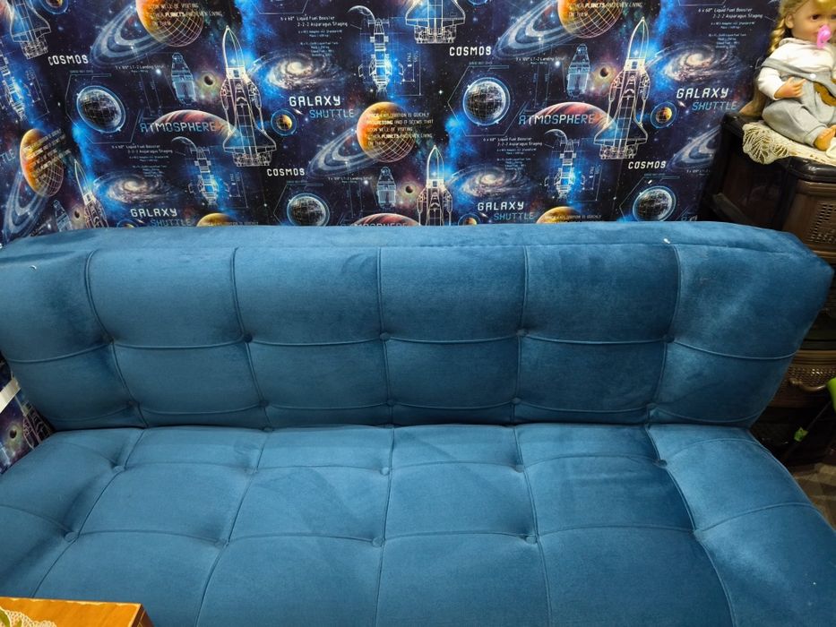 Продам Б/у диван