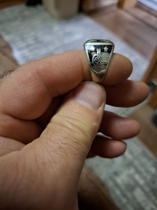 Продам серебряную печатку