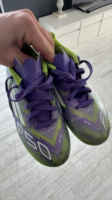 Ghete fotbal marimea 33