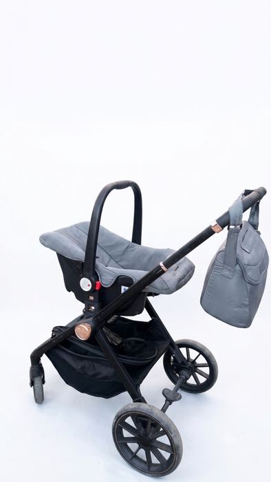 Продам коляску 3в1 New Luxe