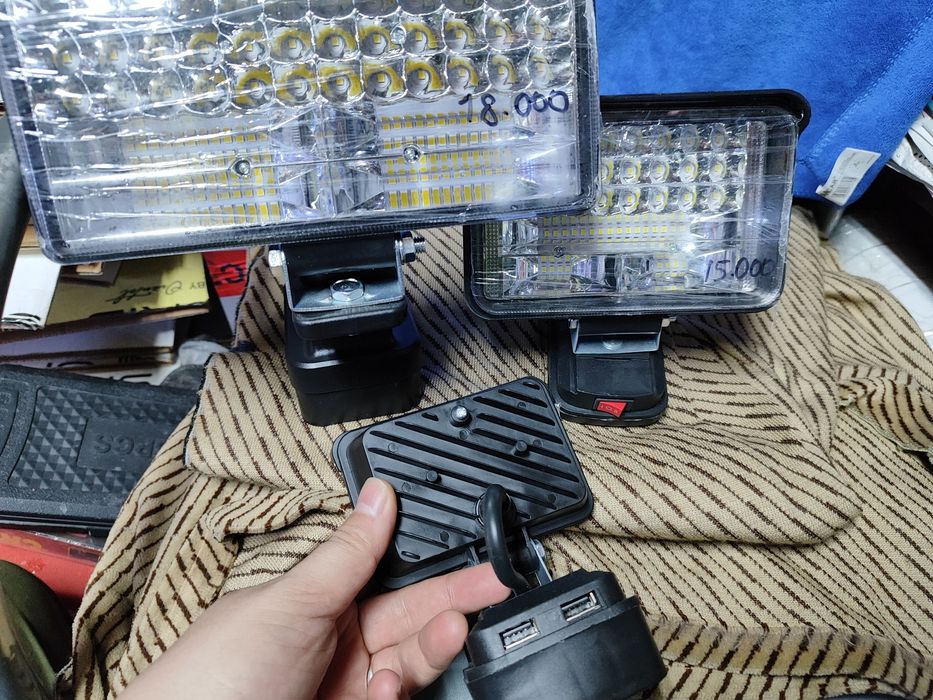 Фонари под аккумулятор Makita разные