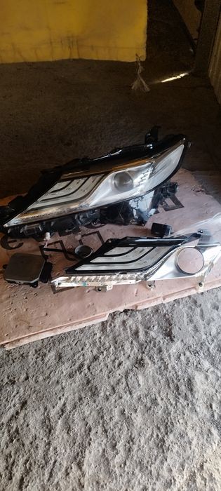 Фара на Камри 70 левая сторона
