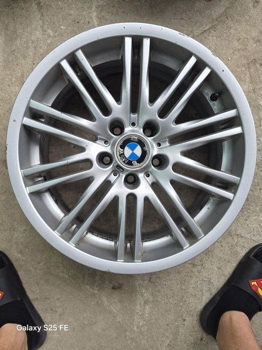 Jante bmw M   r18 .