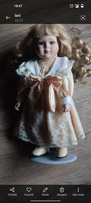 Păpușa de porțelan