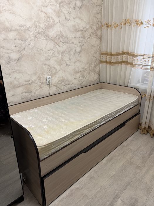 Продам кровать двехместку