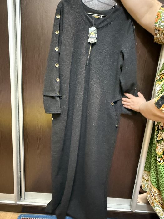 Теплое платье для женшин