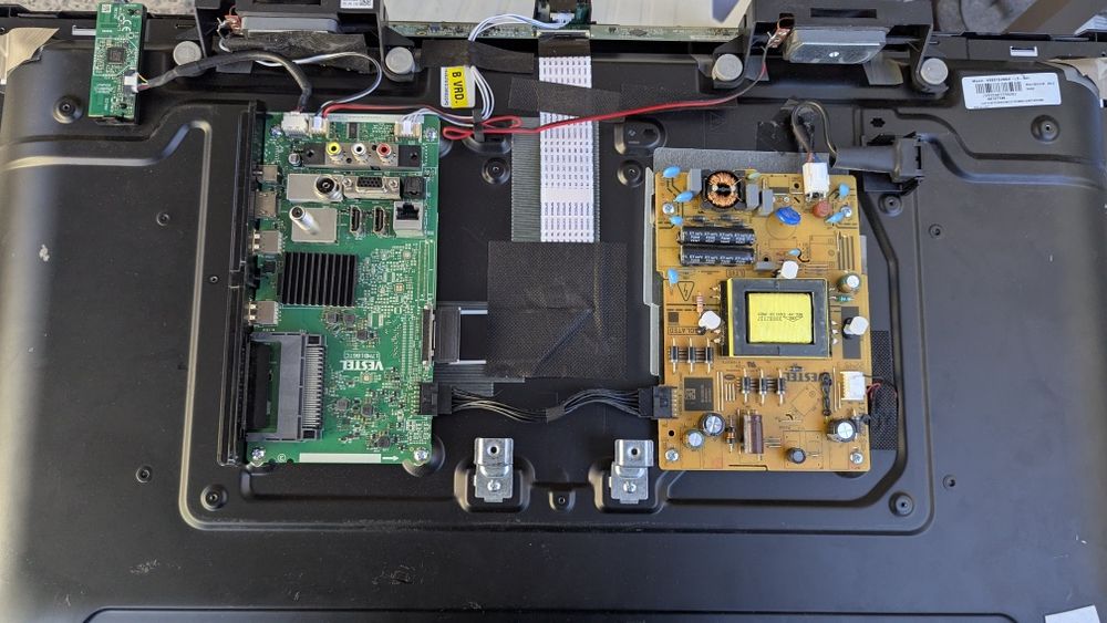 Телевизор JVC LT-32VAF3200 за части