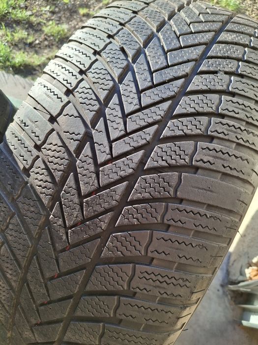 2 Anvelope de iarnă 255 55 r18 Bridgestone