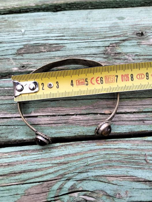 Стара посребрена гривна с естествени камъни тигрово око