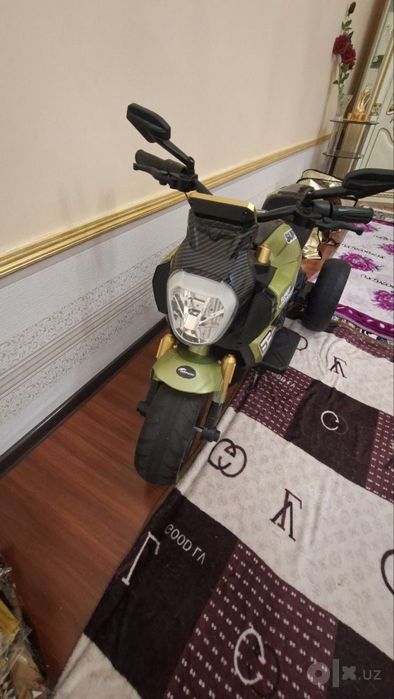 Elektronniy detskiy motosikl