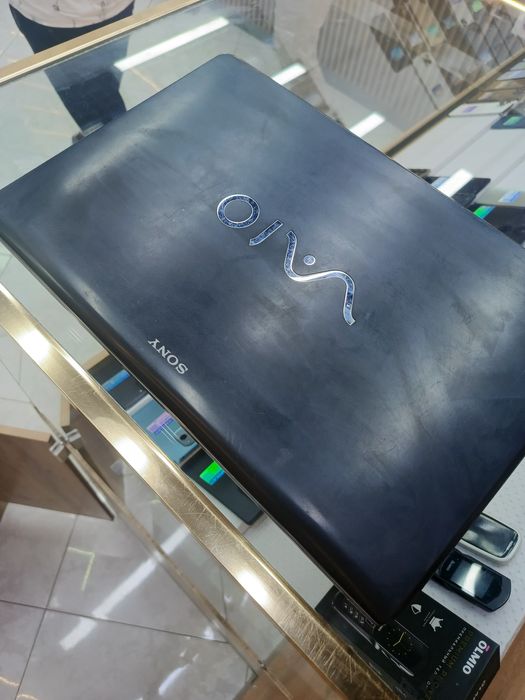 Sony Vaio i7 8/320
