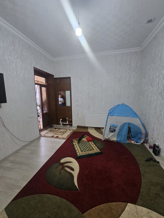 Срочно продаётся 3 сотки 5 комнатная дом на земле улица Жарарик ор Гор