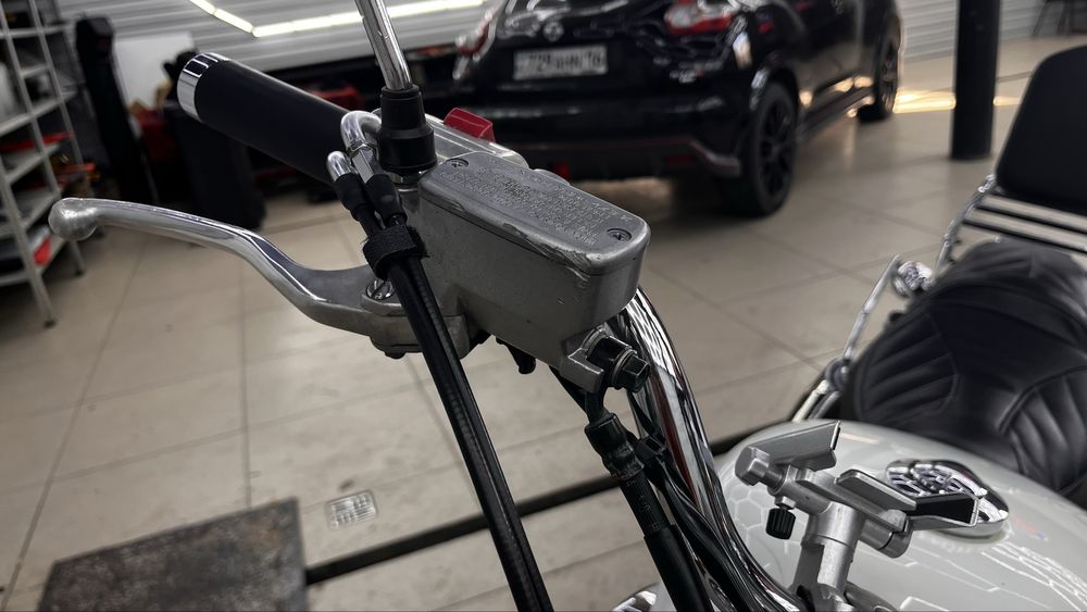 Редкая Honda vt750s