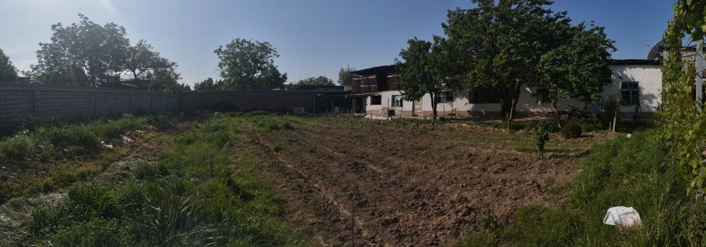 Yer 7 sotix sotiladi qolgan ma'lumotlar telefon orqali