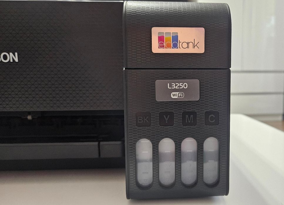 Imprimanta EPSON EcoTank l3250 cu scanner
