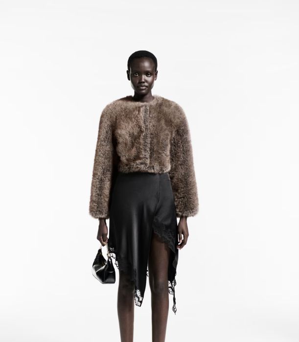 НОВО яке Манго космест ефект Fur effect jacket