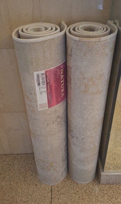 Covoare 4 covoare cu dimensiuni diferite tote la 400lei