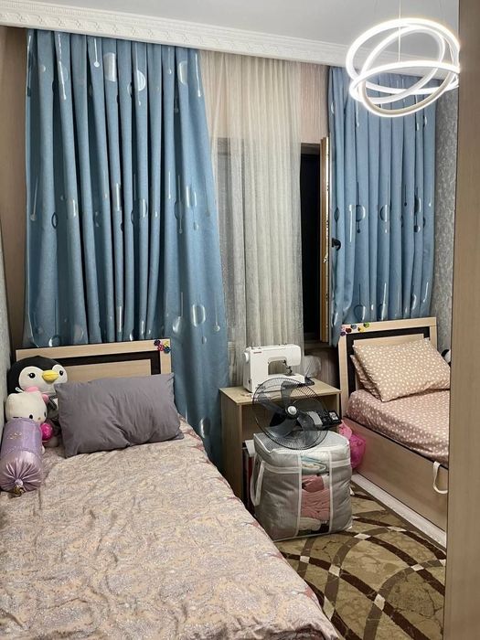 4/2/5. Сергели 2. Квартира 92 м², дом панельный. Метро - 350 м