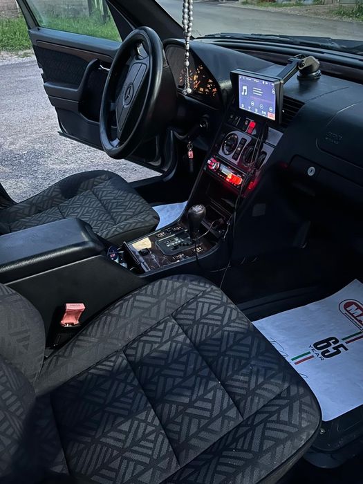 Mercedes C180 W202