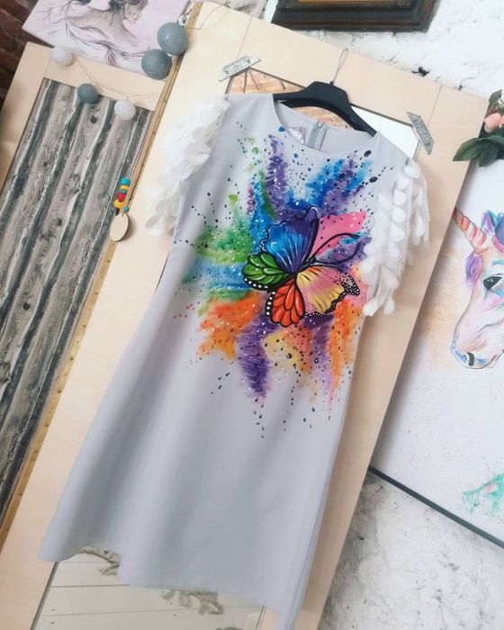 Rochie elegantă fluture si mâneci petale