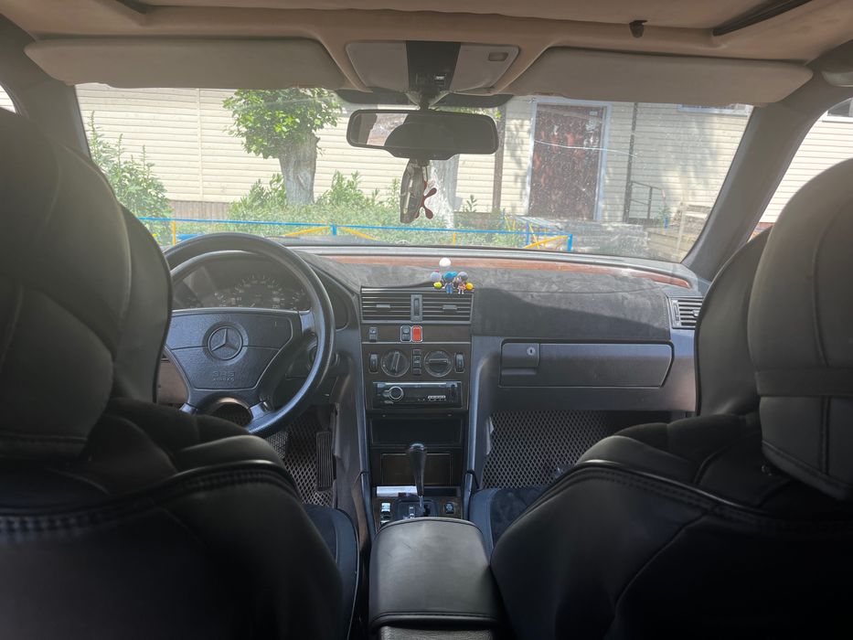 Продам Мерседес с180