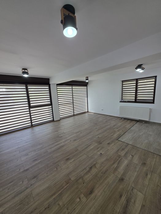 Garsonieră în imobil nou, Sinaia