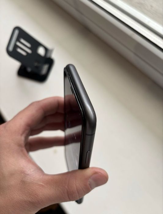 Продам айфон 11 iphone 11