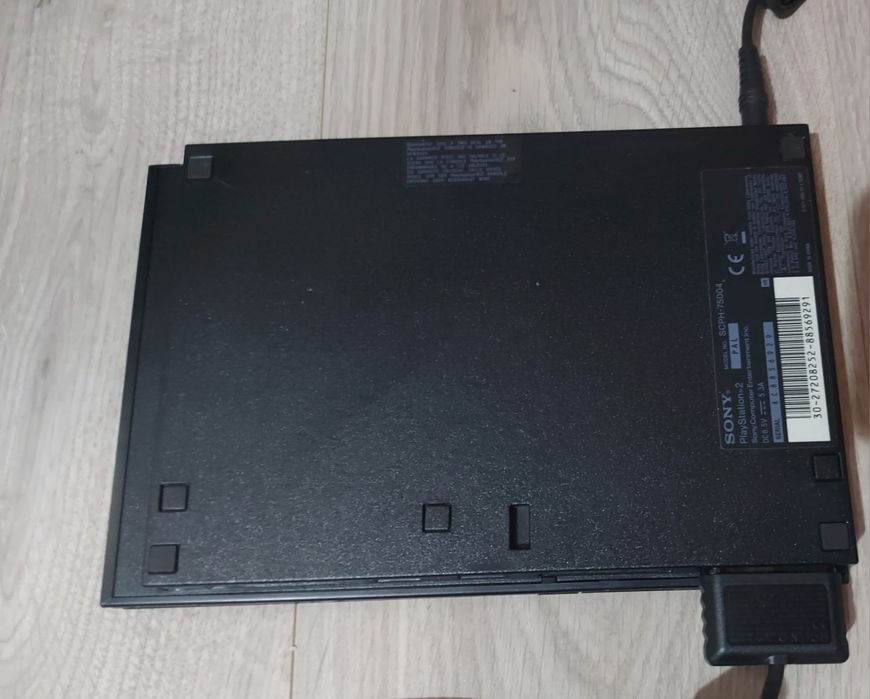 Playstation 2 model SCPH 70004