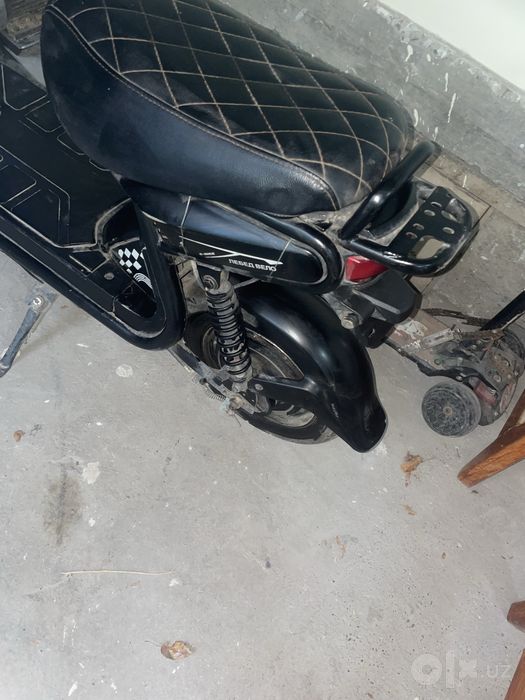 Skuter zapchast sotitiladi