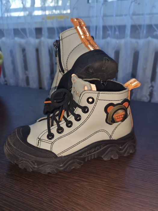 Продам детскую обувь,разное.