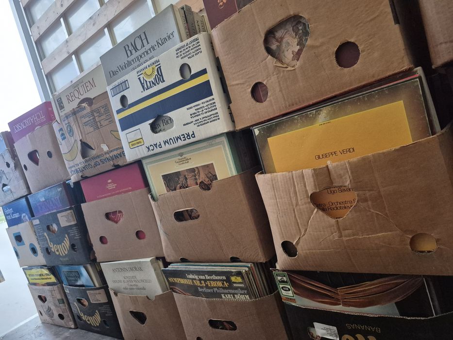 Vând Lot 1200lp Discuri Vinil cu muzica clasica mixta