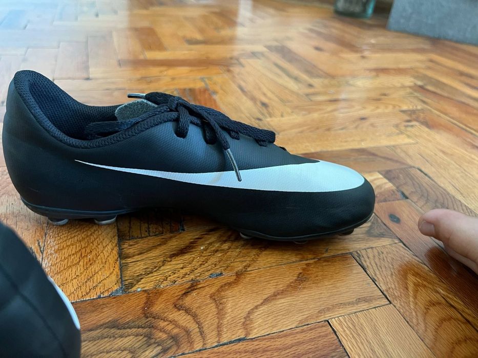 Оригинални Бутонки Найк