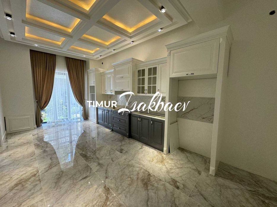 Продам ЕвроДом Центр Луначарского 2,5 сотки