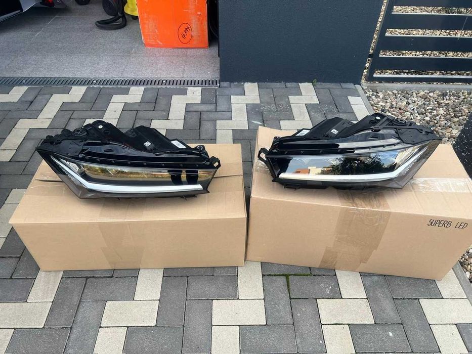 Far led nou stanga/dreapta Skoda Superb 4