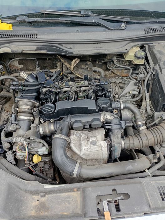 Dezmembrez Volvo S40