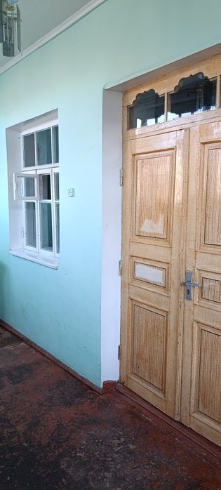 Мирзо Улугбека 1,8-соток срочно продаётся дом.