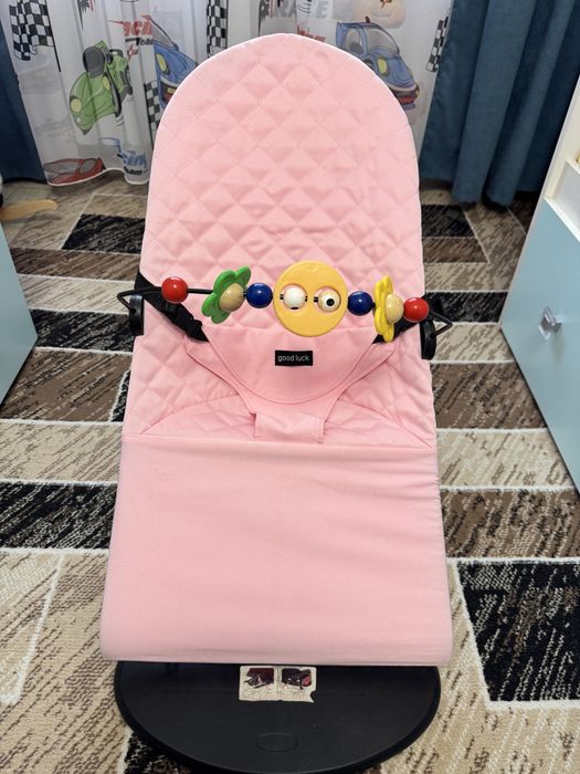 Продаю шезлонг розового цвета