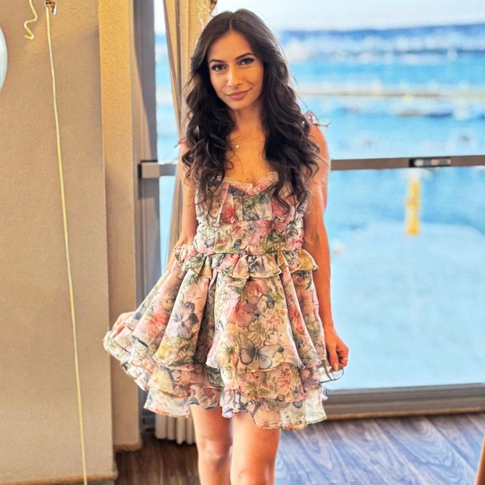 Кукленска рокля на пеперуди Miss royser