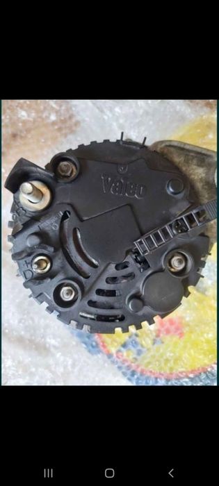 Vând alternator de A4 b5 1.6 motor