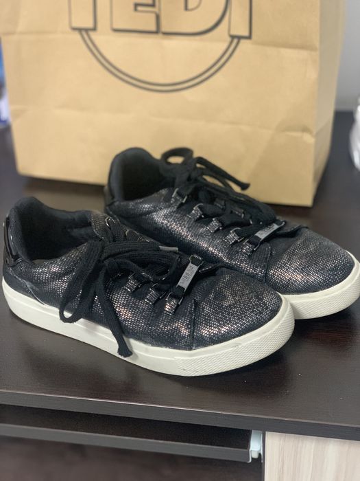 Кецове на Levis и Miss KG