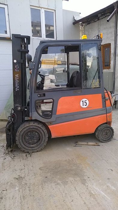 Toyota FBMF30 Vand Stivuitor electric Toyota, defect, pt piese