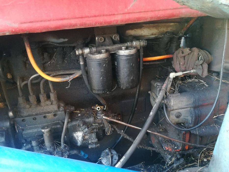 Продам трактор вместе оборудовониями