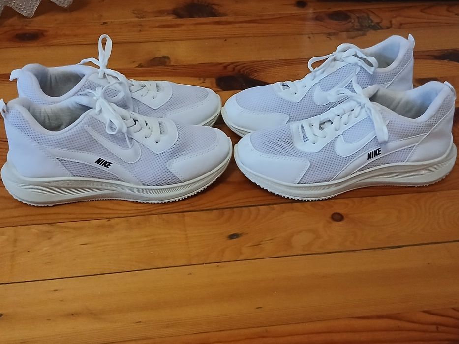 Маратонки NIKE Намаление