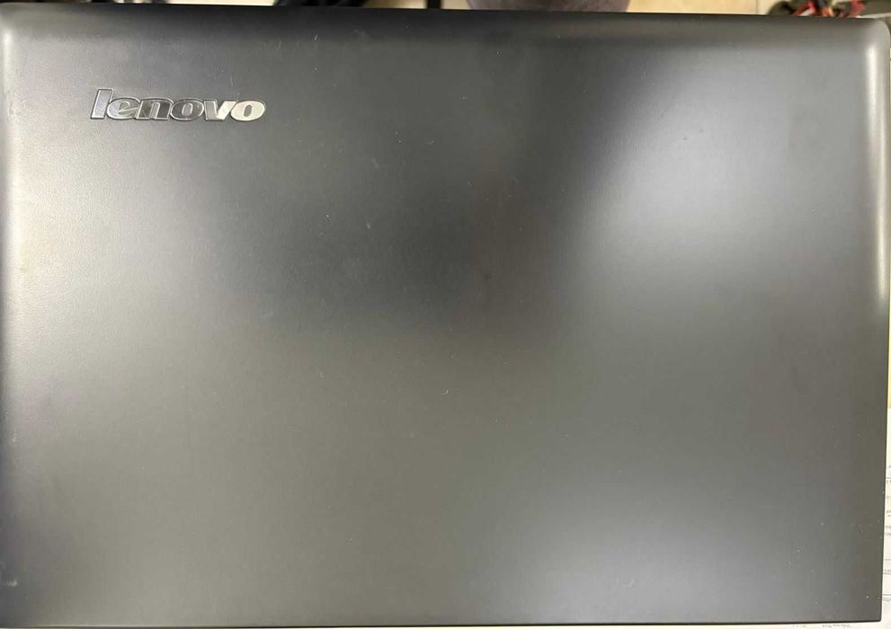 Laptop Asus + Lenovo
