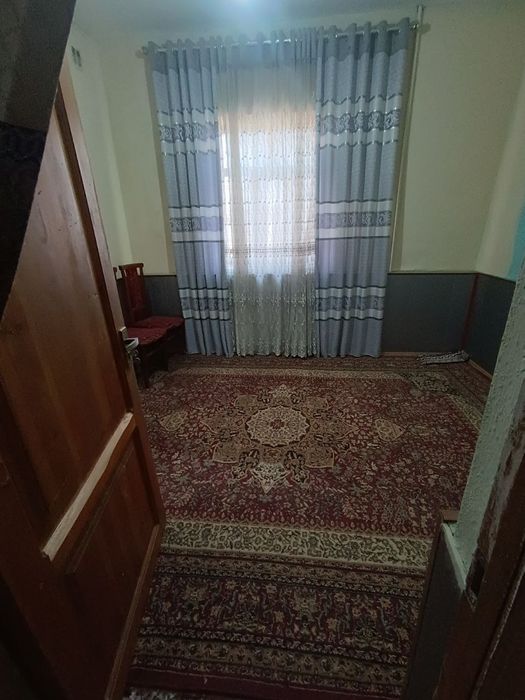 Ойбек махаллада ( Запчасть бозор) 6 хонали 9.5 сотк ли ховлили Уй соти