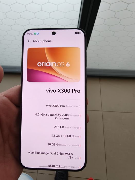 Продавам Vivo x300 pro 256