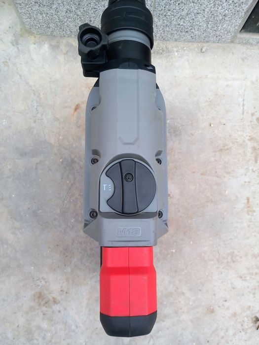 Milwaukee M18 FHM Перфоратор SDS-MAX