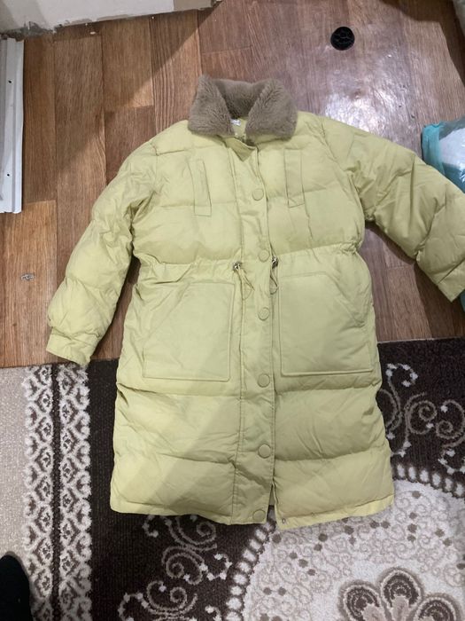 Продам женскую куртку